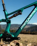 MEGAMO REASON CRB 03 AXS GREEN Avinox M2S 2027 - Imagen 4