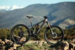 MEGAMO REASON CRB 07 GARNET UD Avinox M2S 2027 - Imagen 3