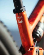 MEGAMO REASON CRB 07 AMBER ORANGE Avinox M2S 2027 - Imagen 5