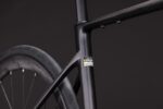 Cube Attain C:62 Race carbon´n´coalchrome 2027 - Imagen 5