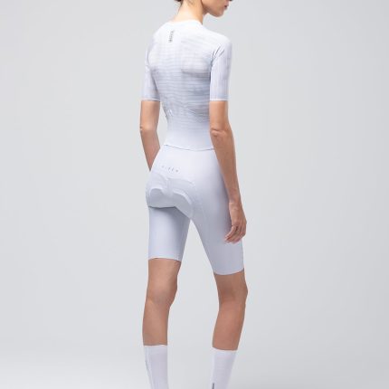 Detalle del mono Gobik Stratos Steel mujer