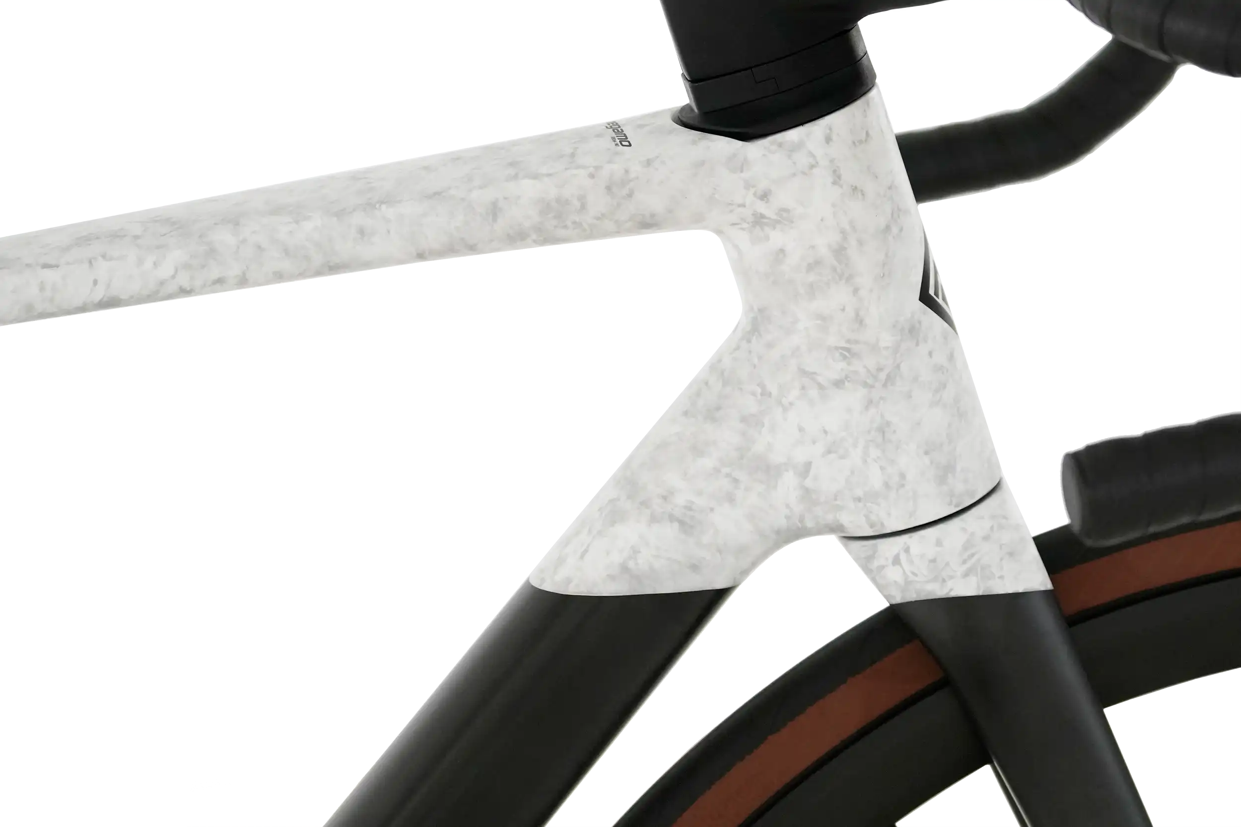 Detalle de la Megamo Raise 05 Jade UD 2026