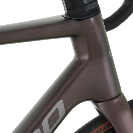Megamo Raise 01 Garnet UD 2026, vista 2