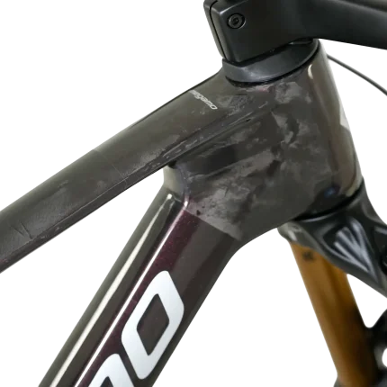 Megamo Track 02 Garnet UD 2026, vista 2
