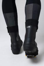 Detalle de los cubrezapatillas de invierno para carretera Gobik cubrezapatillas Kamik 2.0