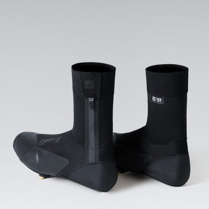 Detalle de los cubrezapatillas de invierno para MTB y gravel Gobik cubrezapatillas Avert MTB
