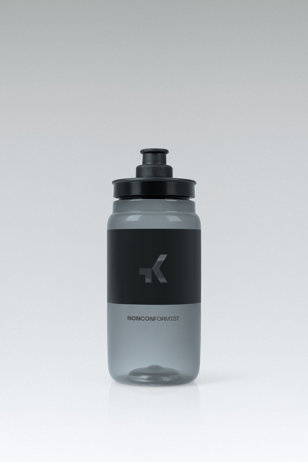 Gobik Fly Smoked 550 ml Gobik Fly Smoked 550 ml bidón de ciclismo 2027